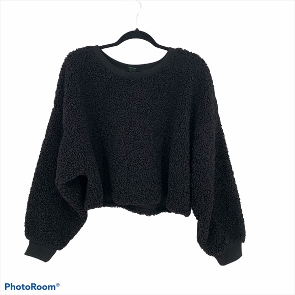 Wild Fable Black Cropped Sherpa Sweatshirt